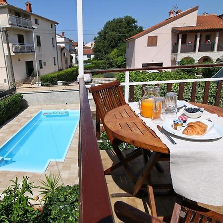 Apartment Nana Rovigno Esterno foto