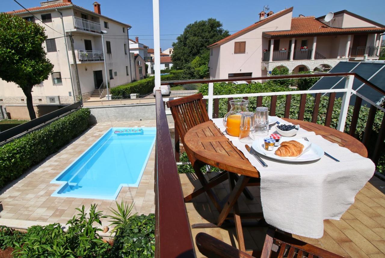 Apartment Nana Rovigno Esterno foto